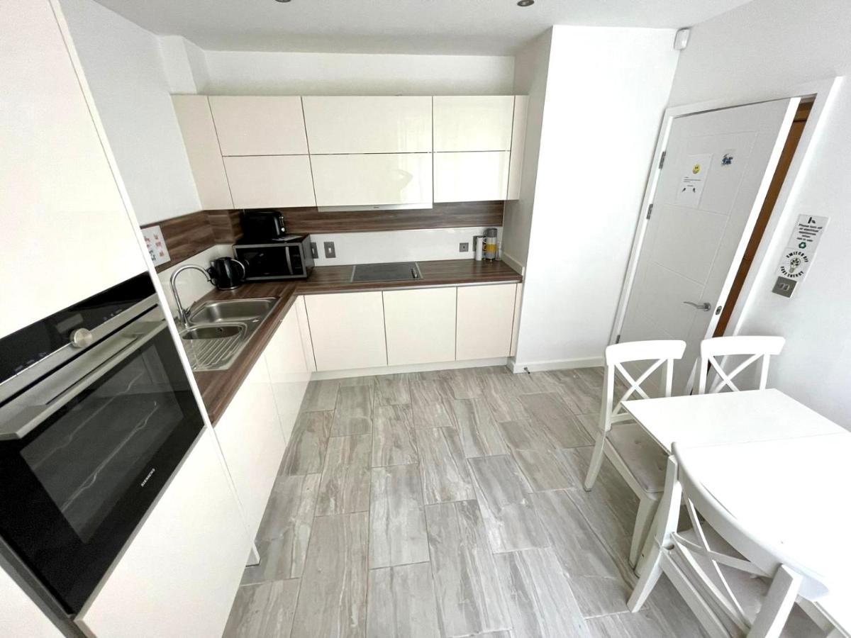 London Stratford Luxury House, 5 Minutes Walk Station, Westfield, 3 Bedrooms 3 Bathrooms, Reception, Garden, Parking Ngoại thất bức ảnh