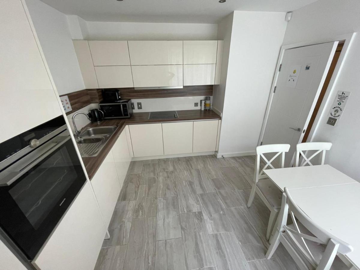 London Stratford Luxury House, 5 Minutes Walk Station, Westfield, 3 Bedrooms 3 Bathrooms, Reception, Garden, Parking Ngoại thất bức ảnh