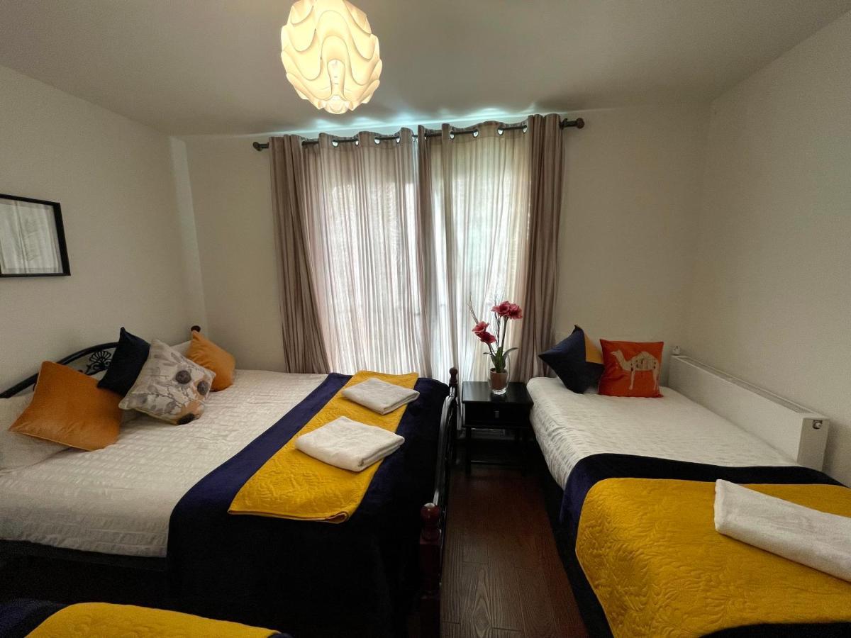 London Stratford Luxury House, 5 Minutes Walk Station, Westfield, 3 Bedrooms 3 Bathrooms, Reception, Garden, Parking Ngoại thất bức ảnh